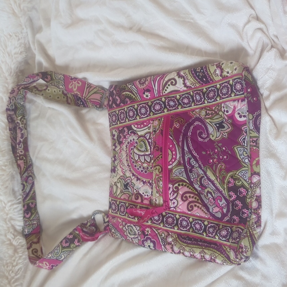 Vintage Vera Bradley Crossbody Purse Paisley Pattern with Zipper Closure